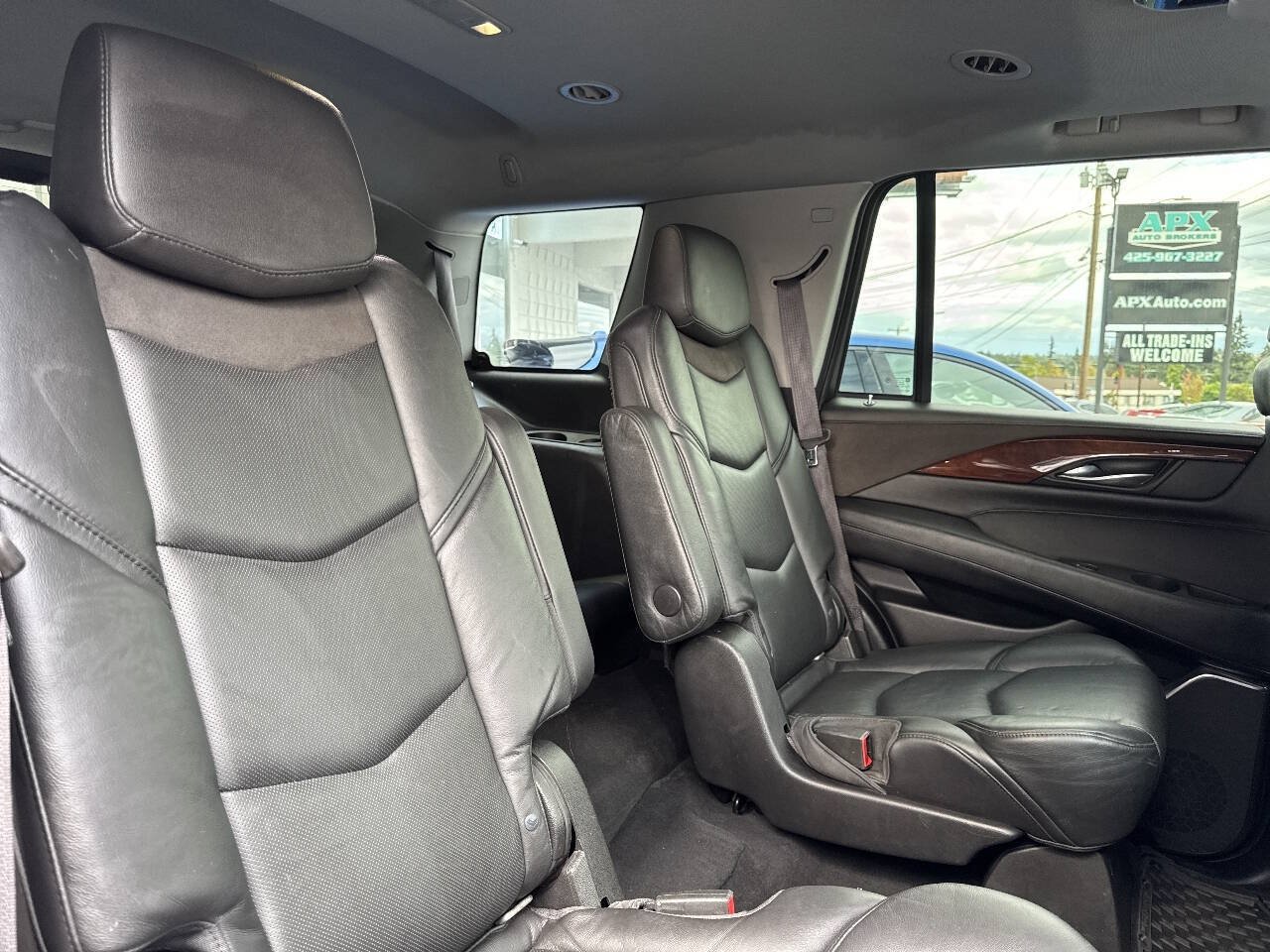 Used 2016 Cadillac Escalade Premium AWD/4WD image 20
