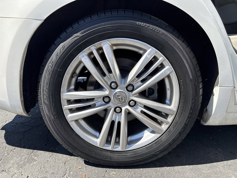 Used 2012 INFINITI G25 Journey RWD image 17