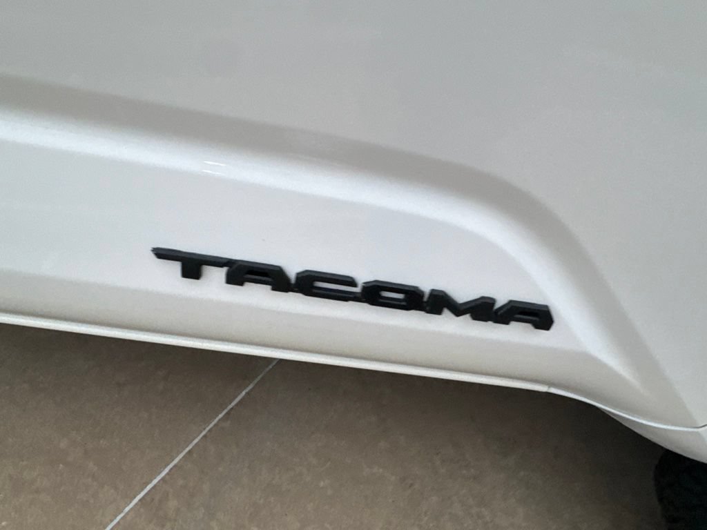 Used 2024 Toyota Tacoma SR5 AWD/4WD image 23
