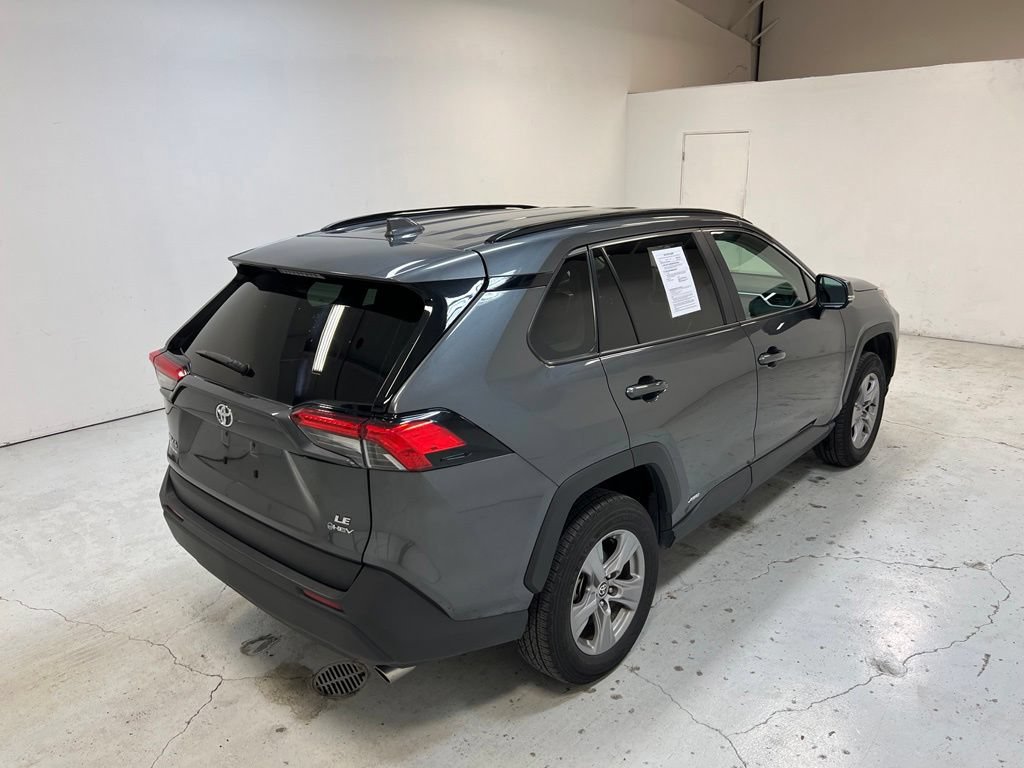 Used 2025 Toyota RAV4 LE AWD/4WD image 3