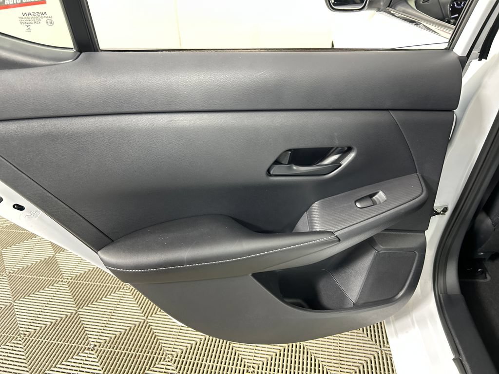 Used 2024 Nissan Sentra S FWD image 16