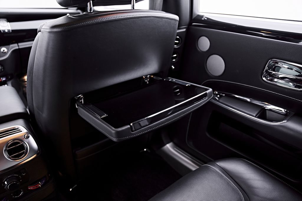 Used 2018 Rolls-Royce Ghost RWD image 65
