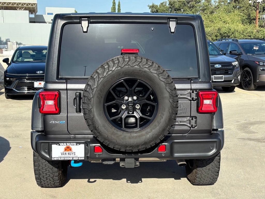 Used 2024 Jeep Wrangler Unlimited AWD/4WD image 4