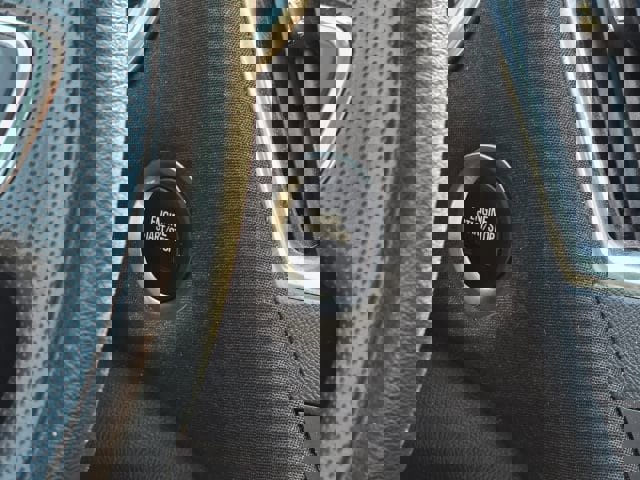 Used 2021 Chevrolet Malibu LT image 22