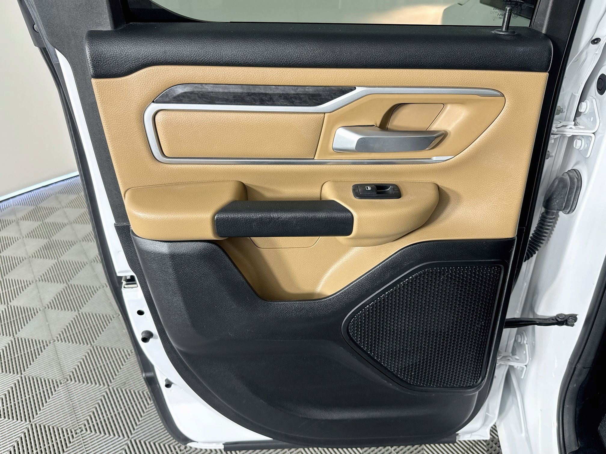 Used 2021 RAM 1500 Big Horn RWD image 41