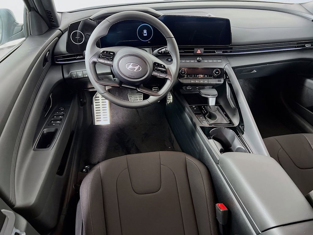 New 2025 Hyundai Elantra SEL w/ Cargo Package image 19