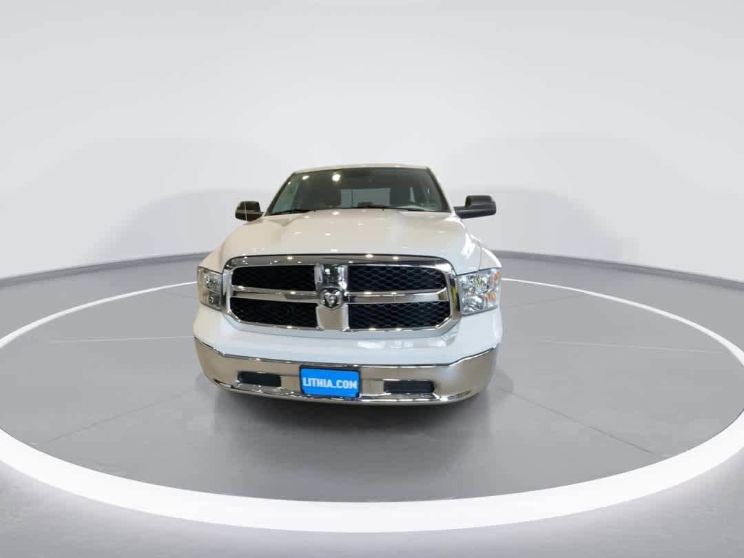 Used 2020 RAM 1500 Classic SLT w/ Trailer & Traction Group AWD/4WD image 3