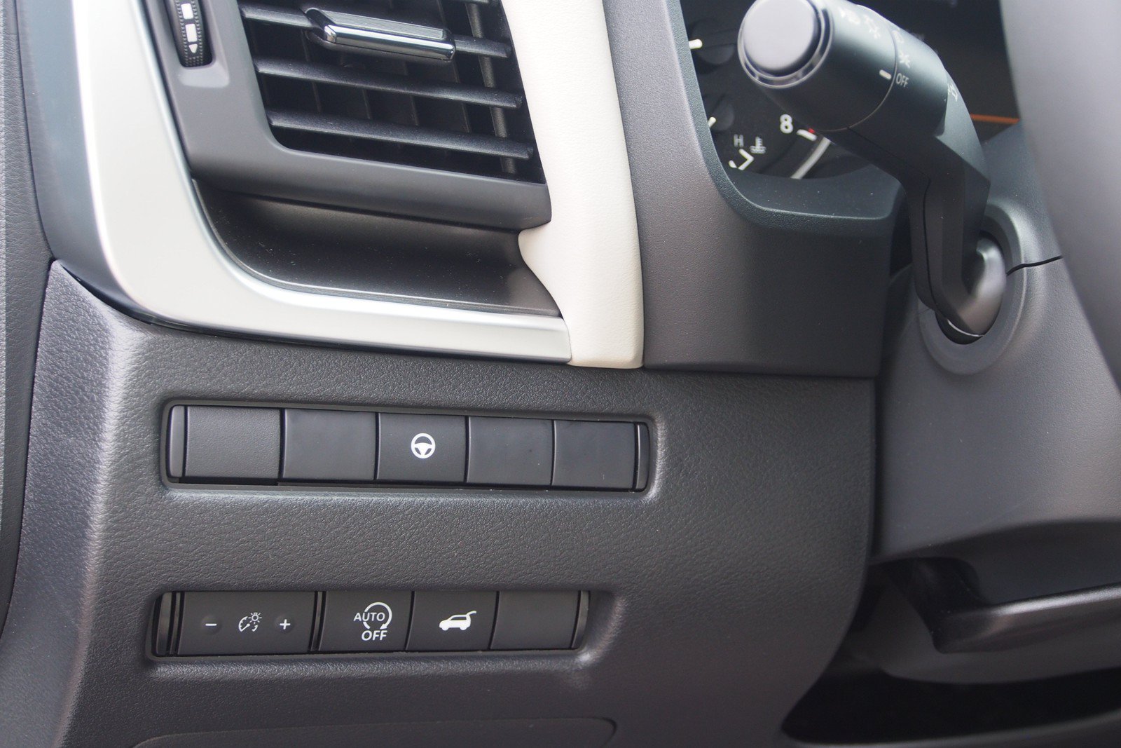 New 2026 Nissan Rogue Dark Armor FWD image 19