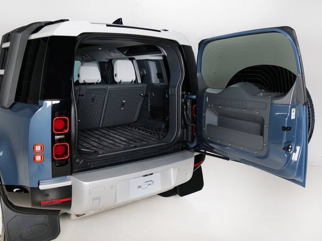 Certified 2025 Land Rover Defender 110 S AWD/4WD image 33