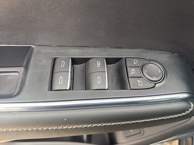 Used 2024 GMC Acadia Denali image 12