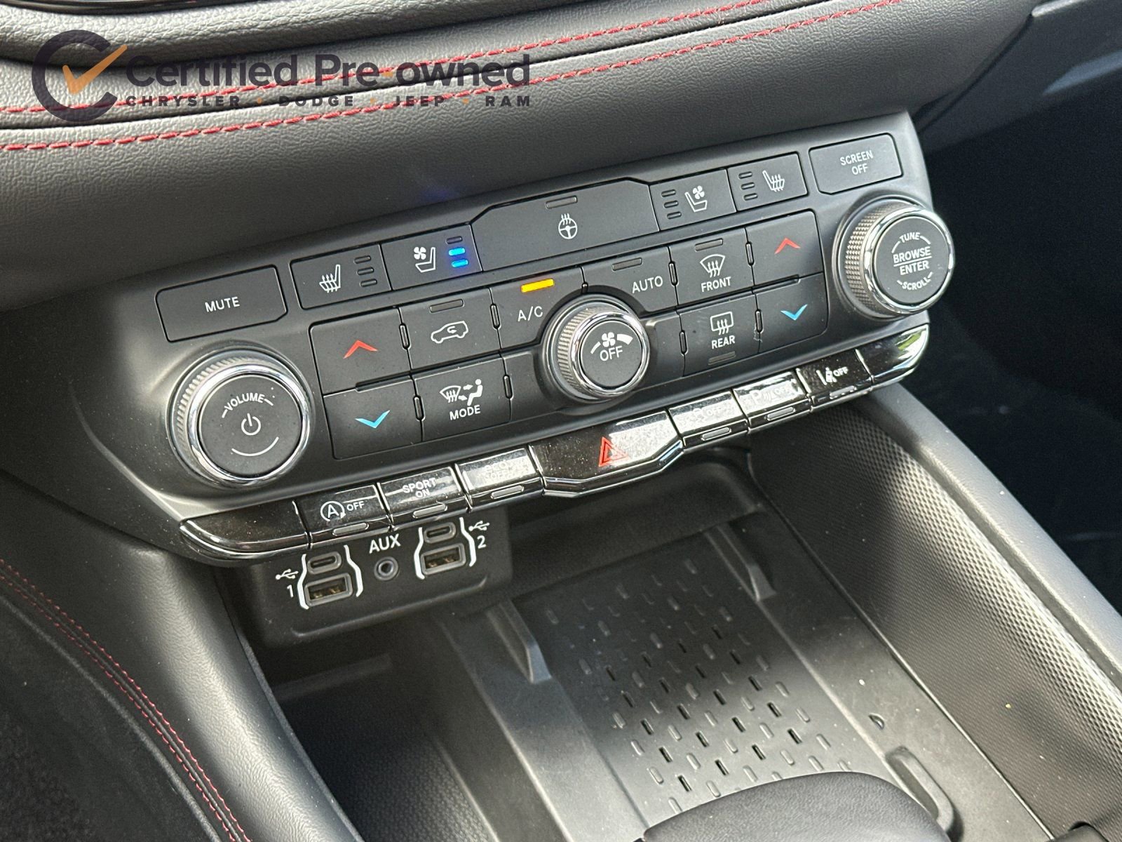 Used 2025 Dodge Durango GT image 23
