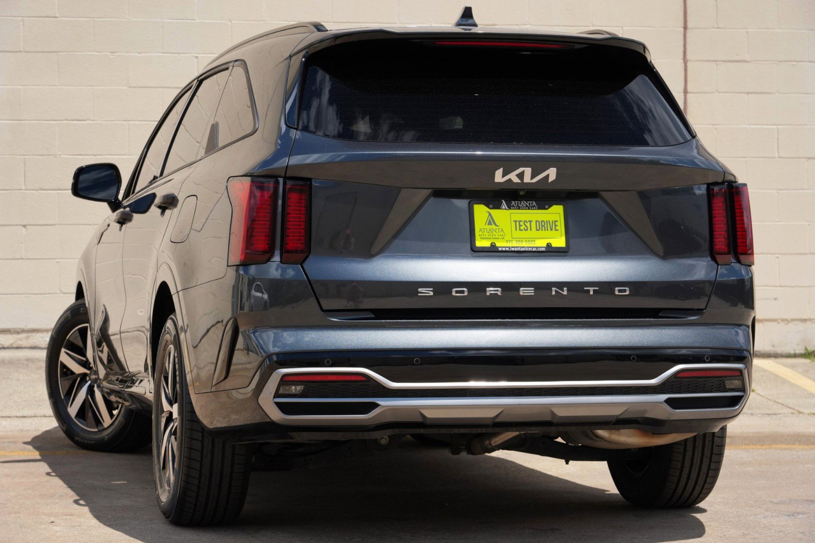 Used 2022 Kia Sorento S w/ Panoramic Sunroof Package FWD image 5
