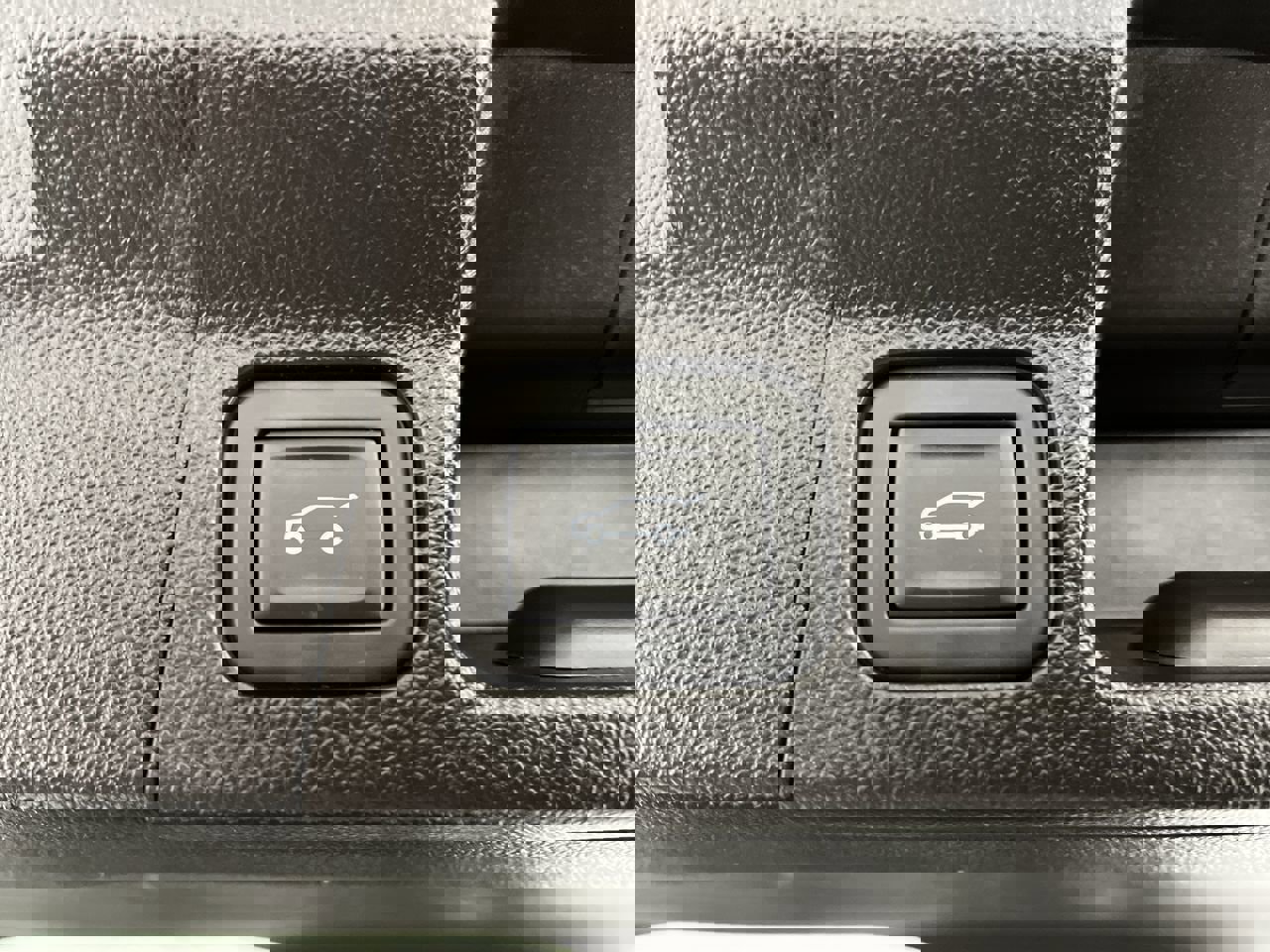 Certified 2023 GMC Acadia SLE w/ Driver Convenience Package image 32