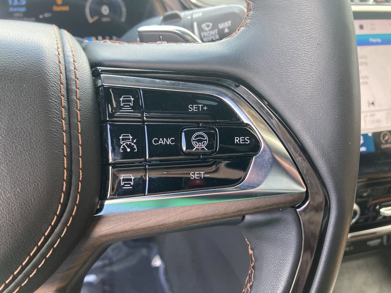 Used 2023 Jeep Grand Cherokee L Summit w/ Advanced Protech Group IV image 72