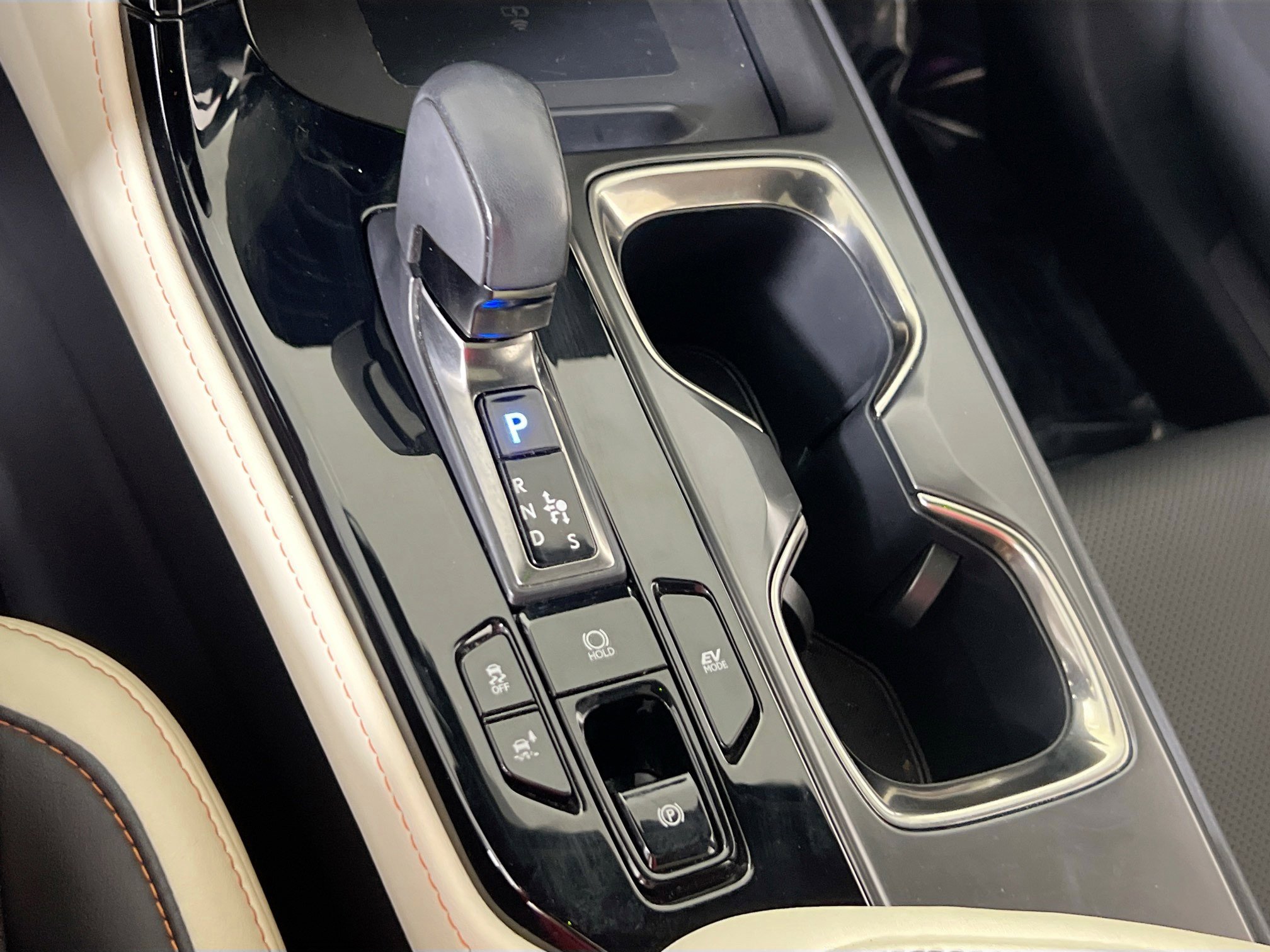 Used 2023 Lexus NX 350h AWD w/ Premium Package image 16