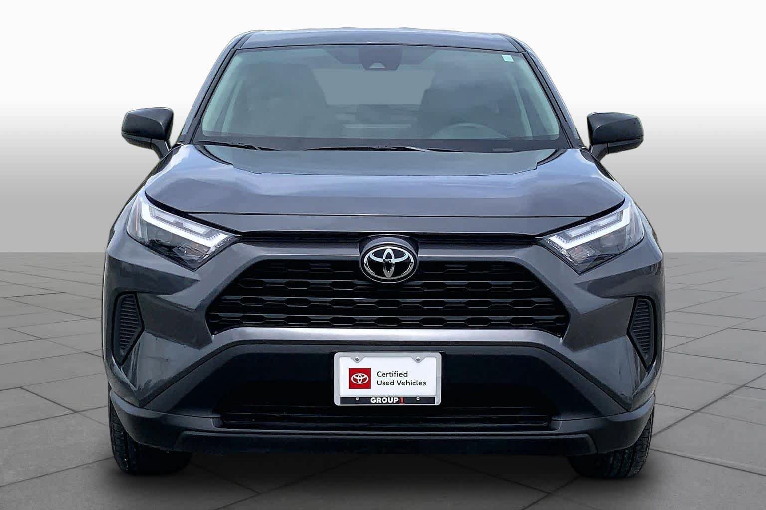 Used 2023 Toyota RAV4 LE FWD image 4
