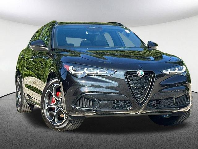 Used 2025 Alfa Romeo Stelvio Sprint w/ Veloce Package AWD/4WD image 2
