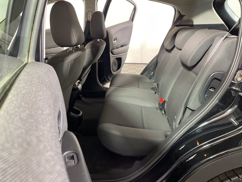 Used 2019 Honda HR-V LX image 18