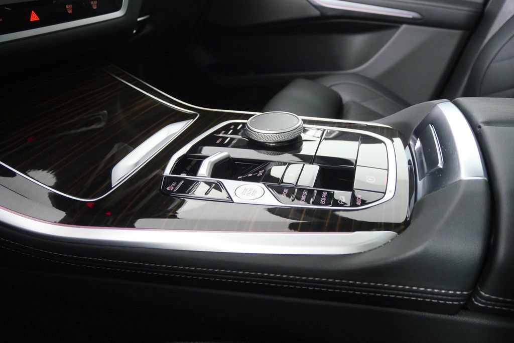 Certified 2025 BMW X5 xDrive40i w/ Premium Package image 28