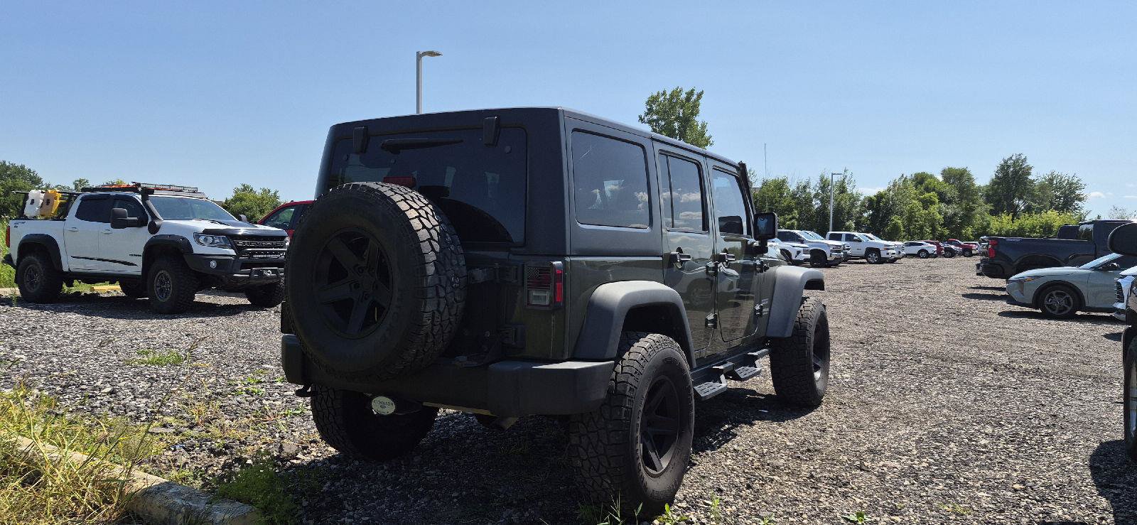 Used 2015 Jeep Wrangler Unlimited Sport w/ Quick Order Package 23S AWD/4WD image 3