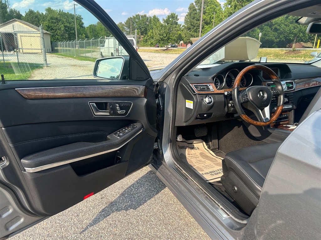 Used 2014 Mercedes-Benz E 350 Sedan image 11