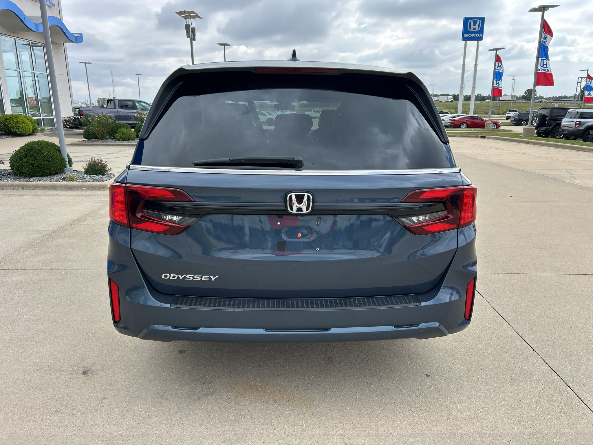 Used 2025 Honda Odyssey EX-L image 6