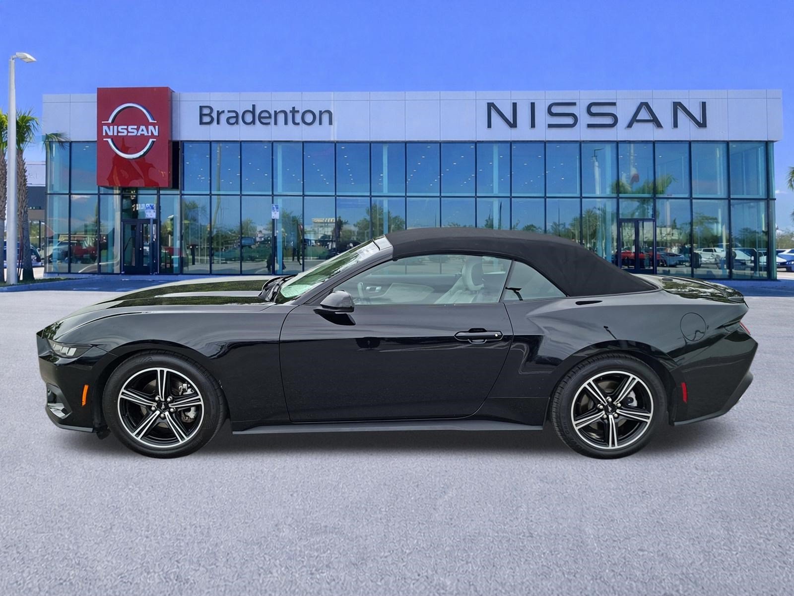 Used 2024 Ford Mustang Premium RWD image 8