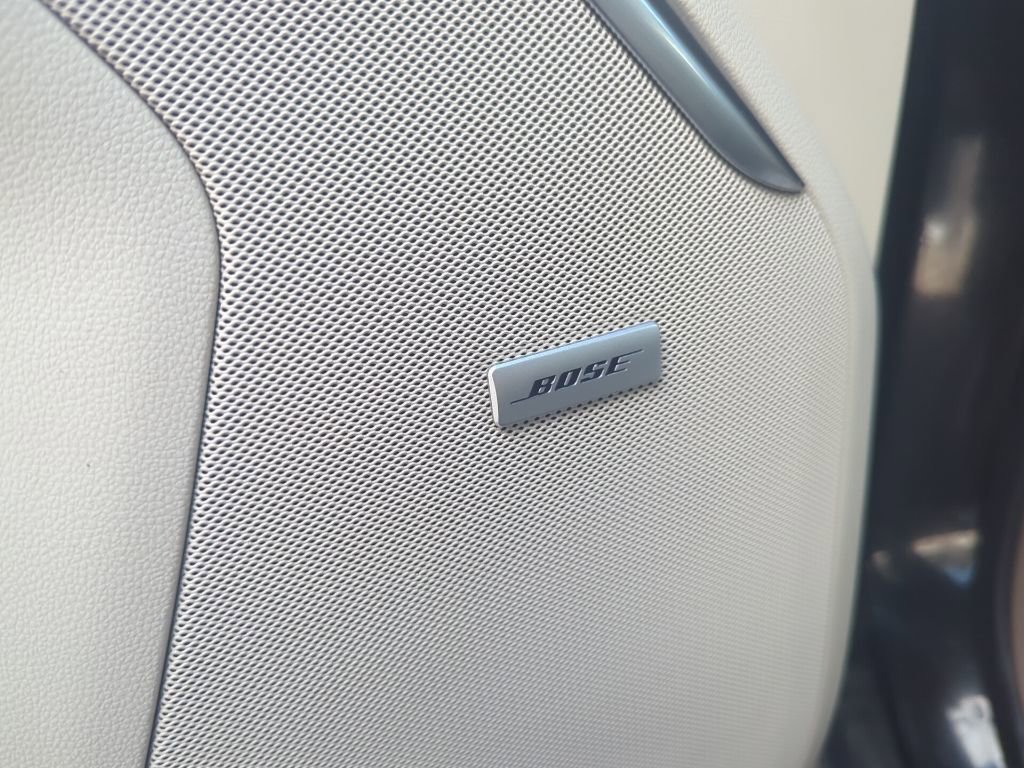 Used 2021 GMC Yukon Denali w/ Denali Premium Package image 26