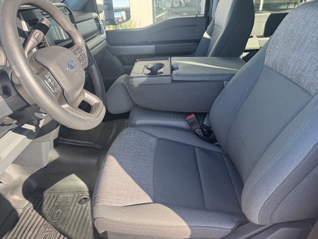 Used 2024 Ford F350 XLT image 7