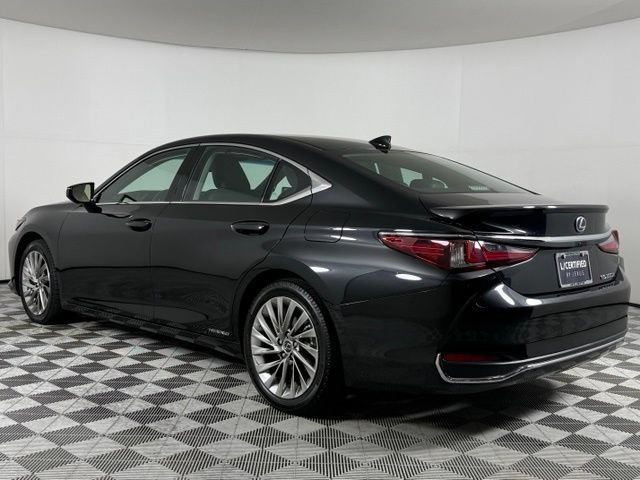 Certified 2022 Lexus ES 300h Ultra Luxury w/ Accessory Package 2 FWD image 7