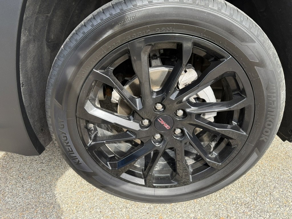 Used 2023 GMC Terrain SLT w/ Tech Package AWD/4WD image 12