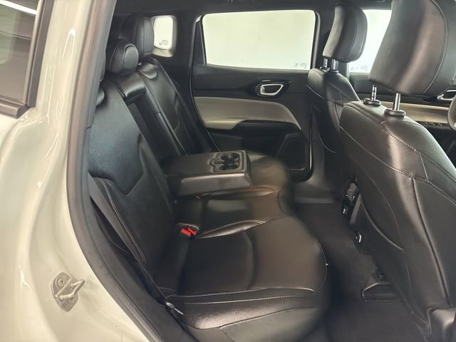 Used 2025 Jeep Compass Limited AWD/4WD image 27