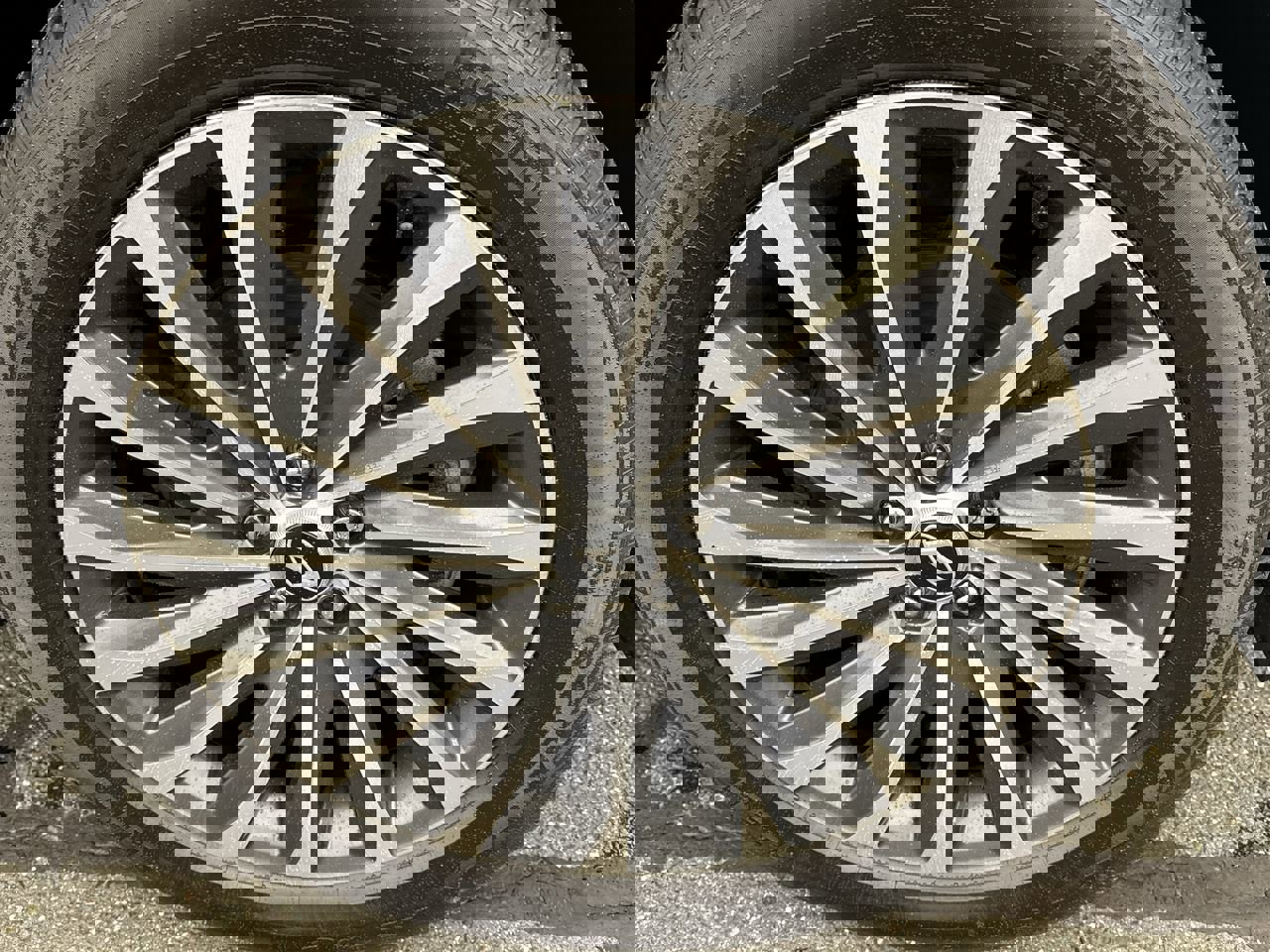 Used 2024 Hyundai Palisade Calligraphy image 10