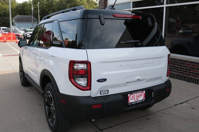 New 2025 Ford Bronco Sport Outer Banks image 8