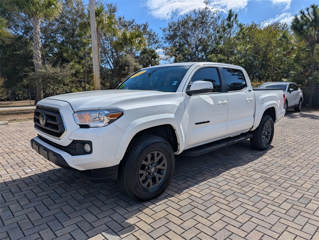 Certified 2023 Toyota Tacoma SR5 image 3