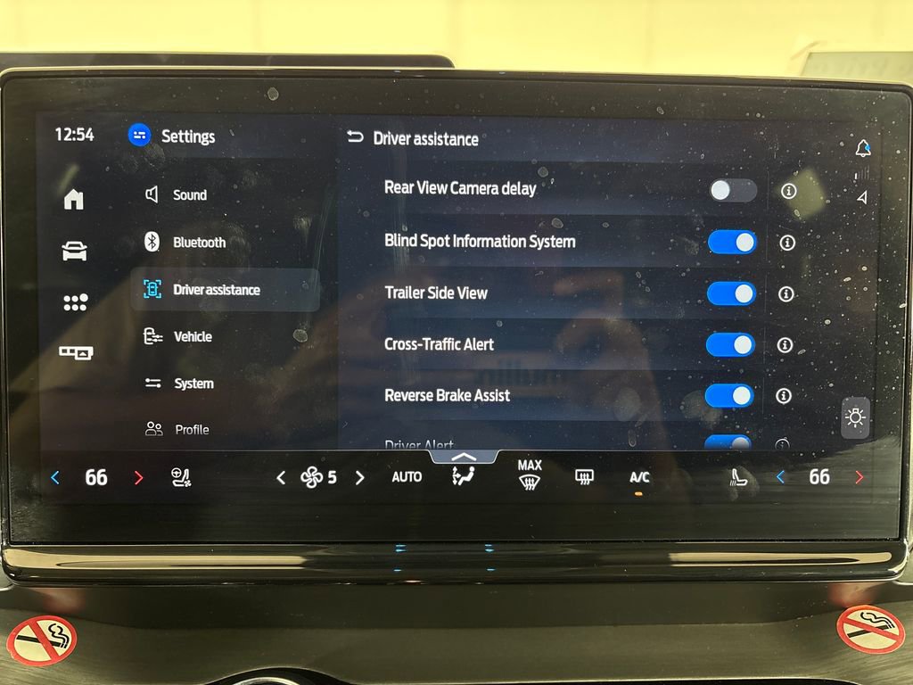 Certified 2025 Ford Expedition Platinum image 36