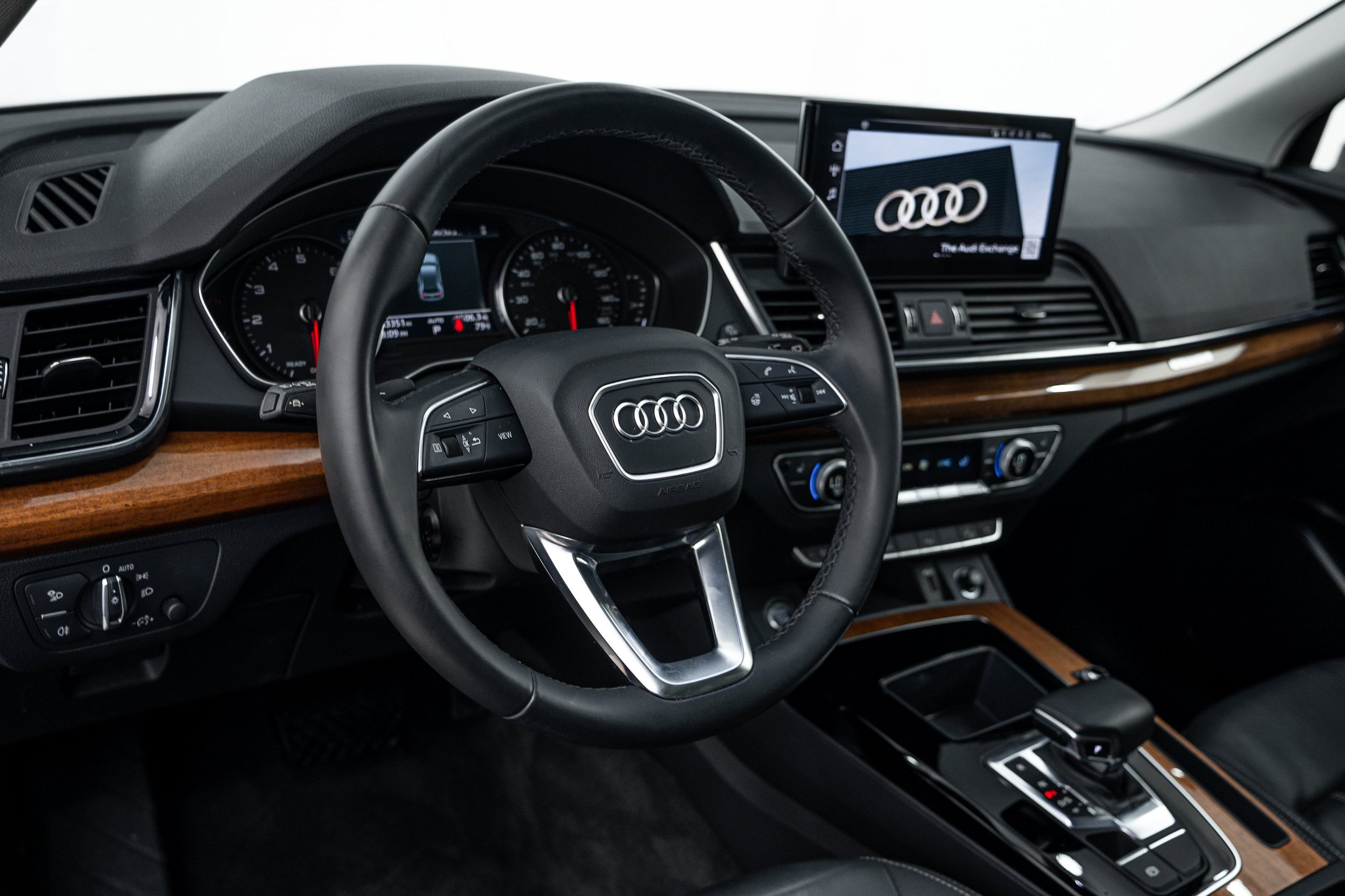 Certified 2023 Audi Q5 2.0T Premium w/ Convenience Package AWD/4WD image 12