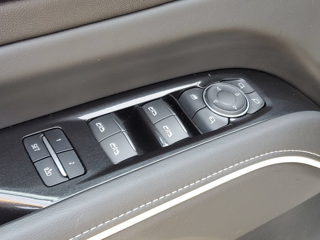 Used 2024 Cadillac Escalade ESV Premium Luxury w/ LPO, Floor Liner Package AWD/4WD image 22