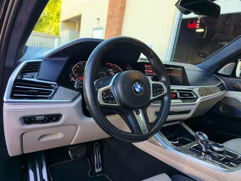 Used 2019 BMW X7 xDrive50i w/ M Sport Package AWD/4WD image 17