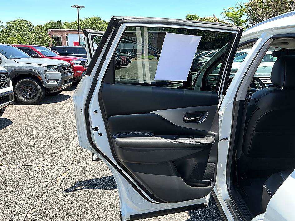 Used 2019 Nissan Murano SL w/ SL Technology Package FWD image 23