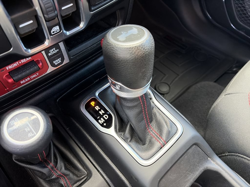 Used 2021 Jeep Wrangler Unlimited Rubicon w/ Cold Weather Group AWD/4WD image 28