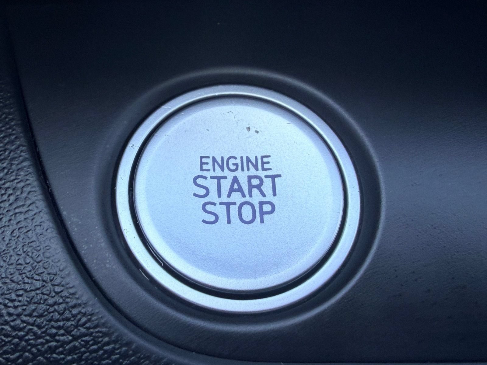 Used 2025 Hyundai Elantra SEL FWD image 32