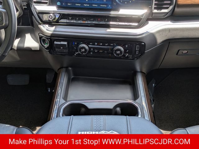 Used 2024 Chevrolet Silverado 3500 High Country w/ High Country Premium Package AWD/4WD image 18