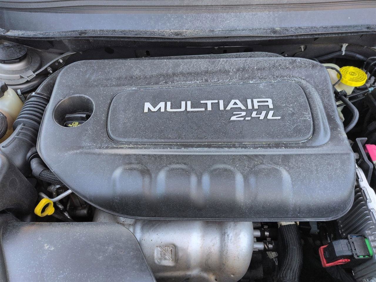 Used 2017 Jeep Cherokee Sport FWD image 34