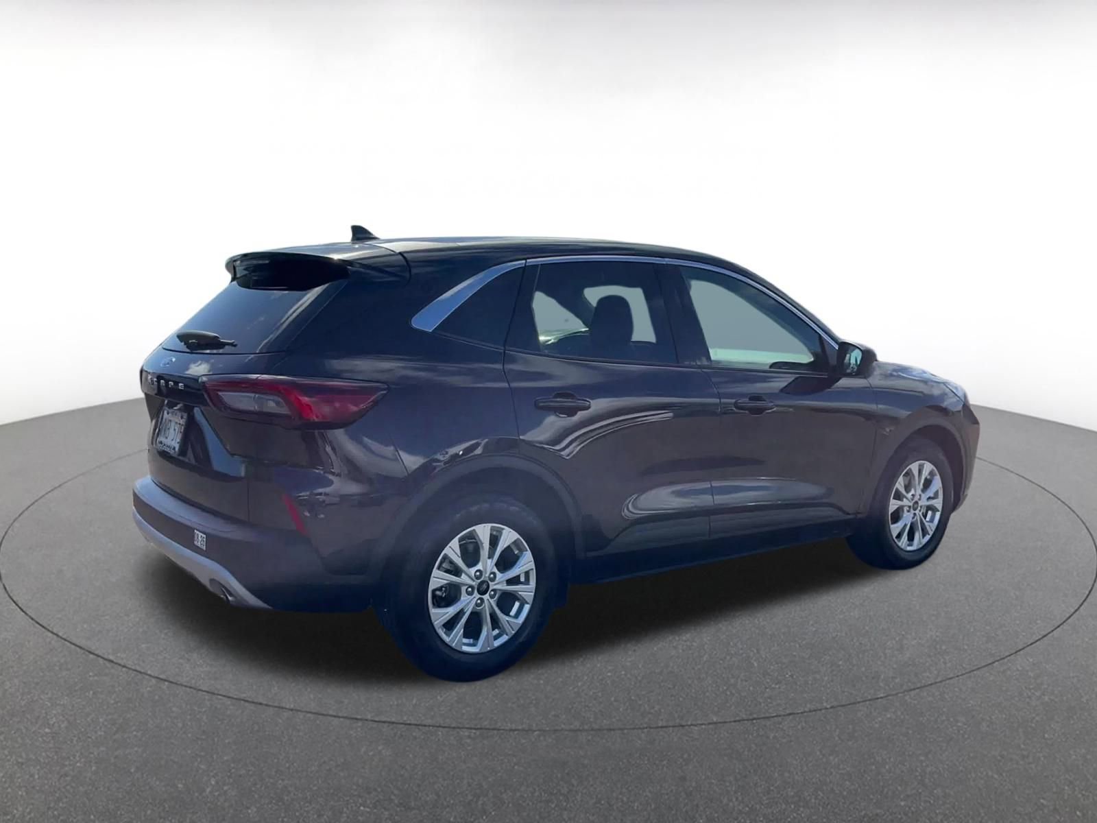 Used 2023 Ford Escape Active image 14