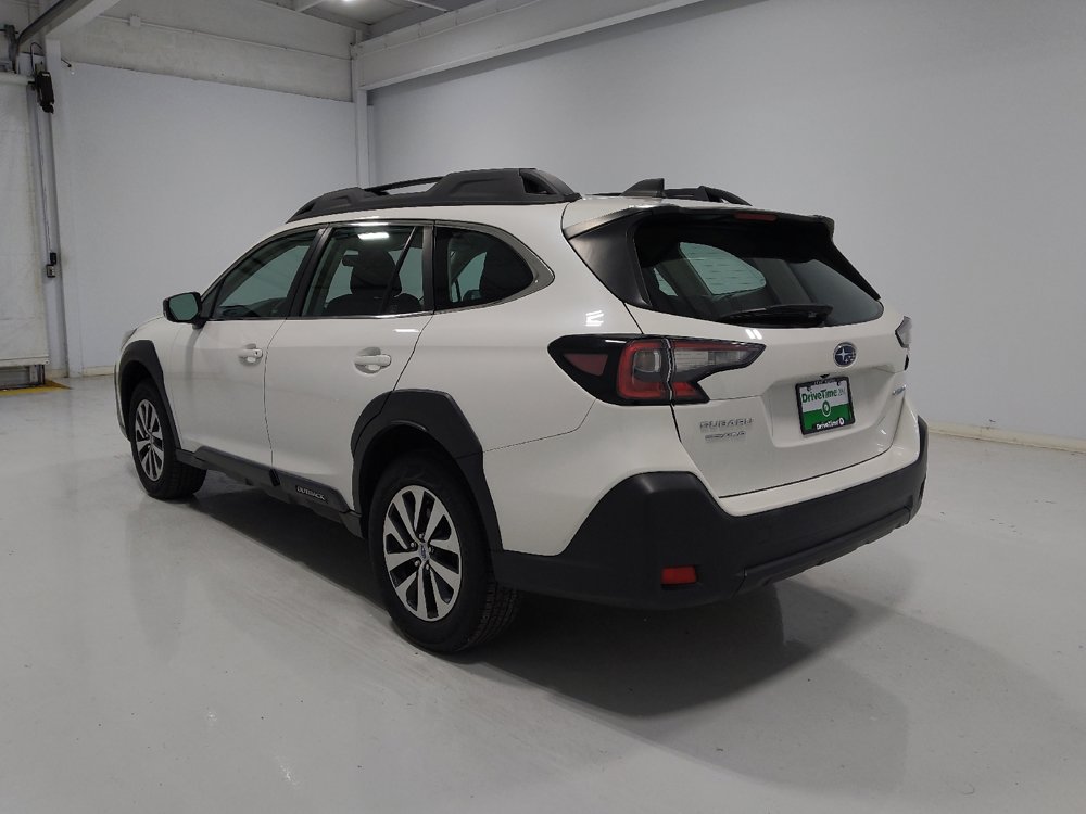 Used 2023 Subaru Outback AWD/4WD image 5
