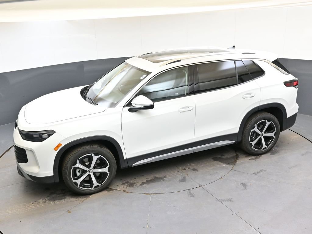 New 2026 Volkswagen Tiguan SE image 45