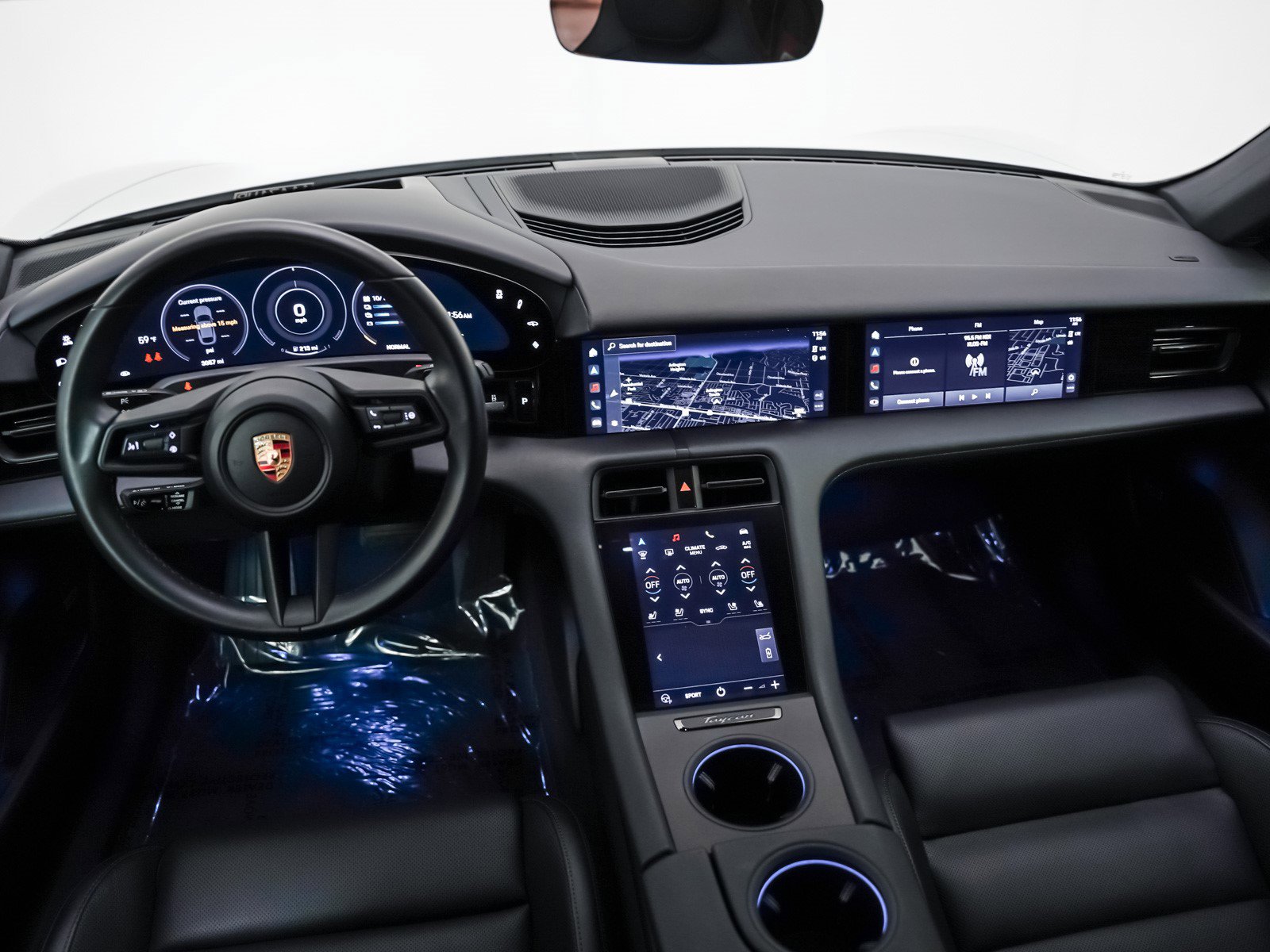Used 2024 Porsche Taycan 4 Cross Turismo w/ Premium Package image 18