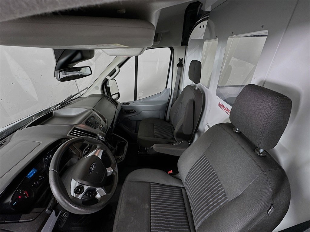 Used 2018 Ford Transit 250 148 Medium Roof image 11