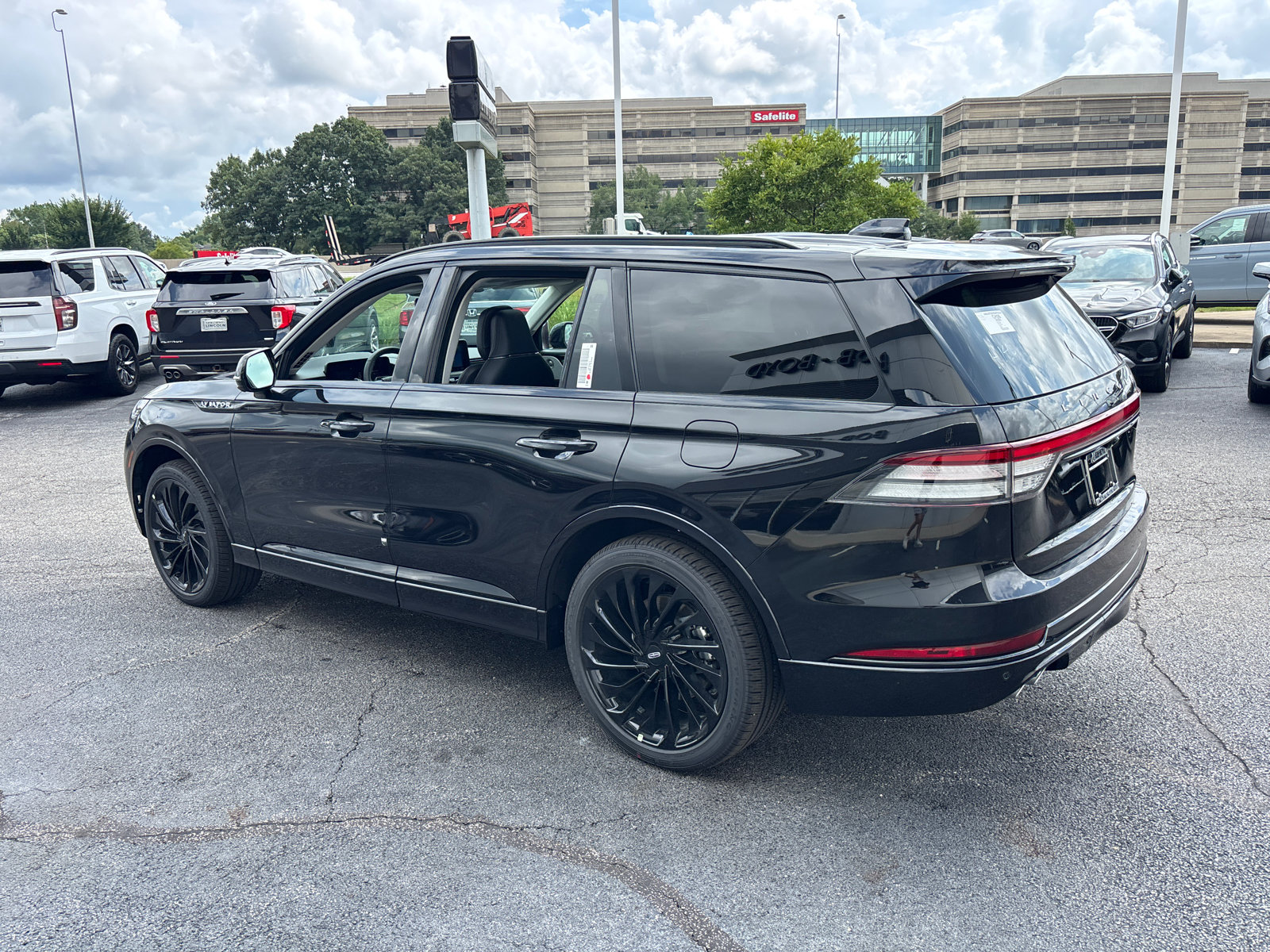 New 2026 Lincoln Aviator Reserve AWD/4WD image 5